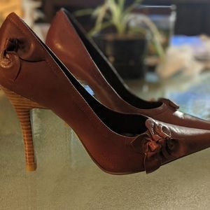 Bandolino Women's Wendell 4" Cognac pumps- 8M